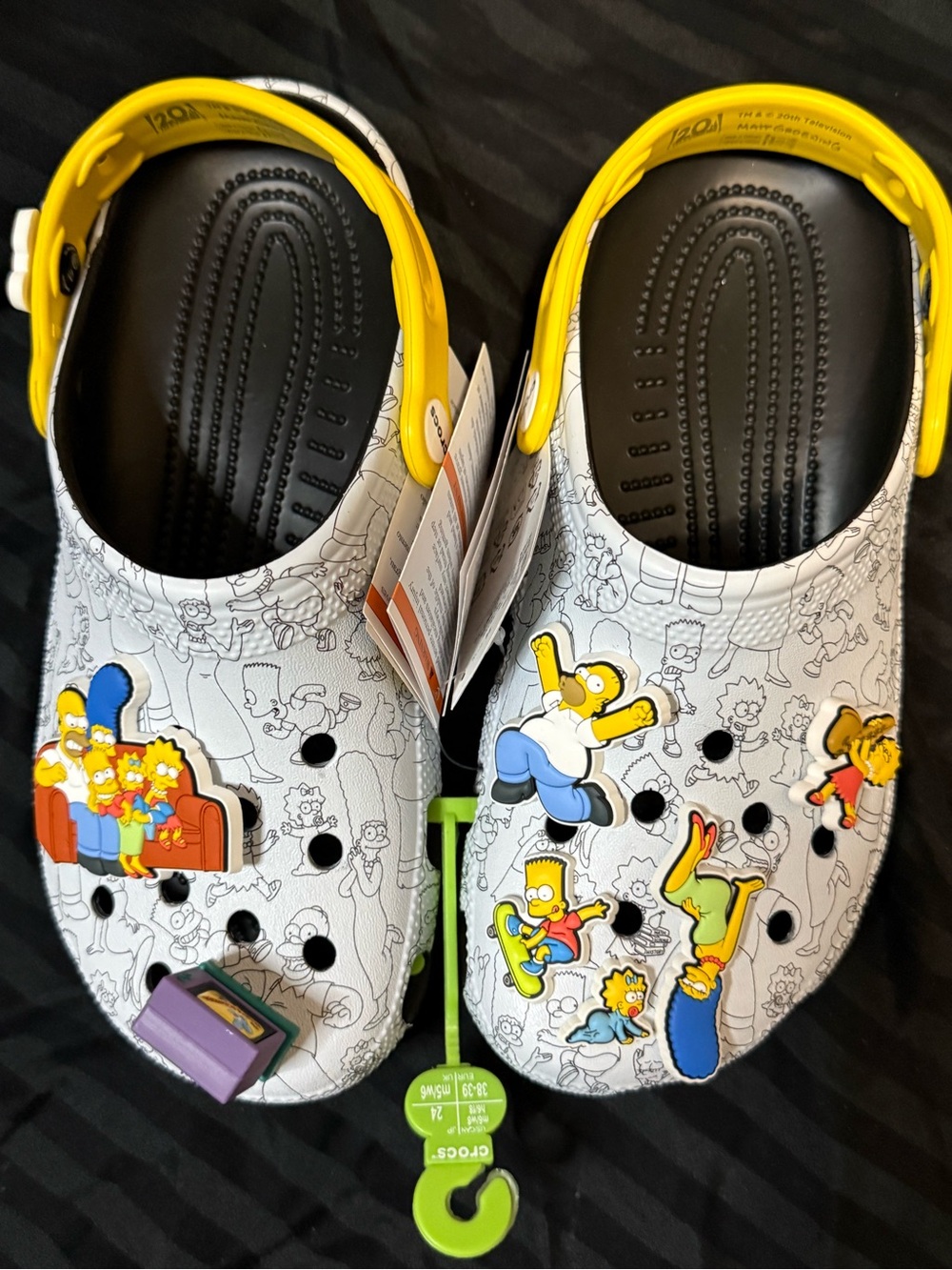 Crocs x The Simpsons Classic clog White Yellow Family Jibbitz New w/ Bag